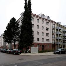 In bonn liegen dort haben wir dann auch gleich einen besichtigungstermin gemacht als wir uns die wohnung angesehen hatten, riefen wir gleich am nächsten… Deutsche Annington Und Gagfah Planen Riesen Immobilien Konzern Wohnen