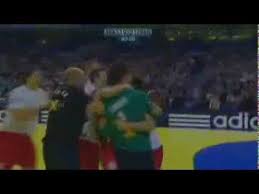 Mikkel hansen var i hopla og blev topscorer med ni scoringer foran 20.000 tilskuere i beograd. Em I Handbold 2012 Finale Danmark Serbien 21 19 Youtube