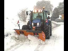 Attacco a piastra con sicurezza a molla. Angeloni Gamma Sgombraneve Spazzaneve Lame Da Neve Per Trattori Youtube