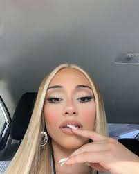 👩‍🎓👩‍🎓👩‍🎓