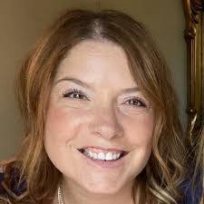 Emily Wolken's Instagram, Twitter & Facebook