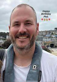 Happy birthday Lisa, hope you have a fabulous day. 🎈❤️🍷🎈