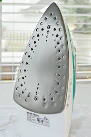 How To Clean An Iron Ehow How To Clean Iron Cleaning Hacks Cleaning
