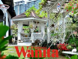 Sebenarnya sempit tidak menjadi halangan bagi anda mempunyai taman yang indah. Kalau Nak Laman Cantik Ala Kedesaan Inggeris Boleh Cuba Idea Pemilik Homestay Ini Mingguan Wanita