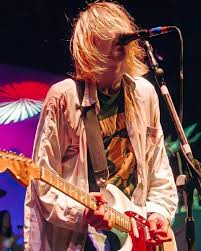 Pin By Mariky On Kurt Cobain In 2020 Nirvana Nirvana Kurt Cobain Kurt Cobain Photos
