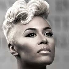 Kizzy Young's Instagram, Twitter & Facebook