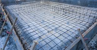 Ein haus mit keller zu bauen versteht sich für viele menschen als selbstverständlichkeit. Fundamente Bauen Streifenfundament Bodenplatte Co Erklart Wohnnet At