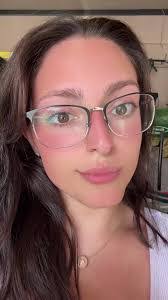 Alesha Geter's Instagram, Twitter & Facebook