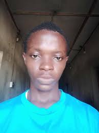 Lovely moment Between Aki and his wife 😭😂