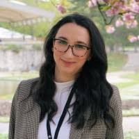 40+ perfiles de «Kinzel»