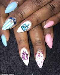 Revealing your baby's gender is a cool trend that started around ten years ago and is a great way to celebrate your news with family and friends. Gender Reveal Nail Art Is A New Trend For Expecting Mums Daily Mail Online