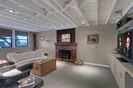 Using a little creativity and some inexpensive supplies, a basement ceiling can be transformed from an ignored area to a functional and attractive focal point. Top 60 Besten Kellerdecke Ideen Im Erdgeschoss Schlichten Designs Deutsch Style Unfinished Basement Ceiling Basement Design Basement Makeover