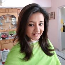 Note that the pieces above the braid and around the face are slightly curled to give some shape to the style. Shreya New Haven Connecticut College Graduate With Sound Knowledge And Teaching Experience Gives Biology Lessons In Woodbury For Middle And High Schoolers