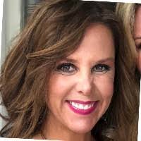 Deanna Stephens's Instagram, Twitter & Facebook