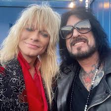 What a wonderful surprise seeing @michaelmonroeofficial at the show  tonight. Haven't seen this fine gentleman for years with everybody's  personal life