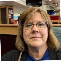 Karen Eckhart's Instagram, Twitter & Facebook