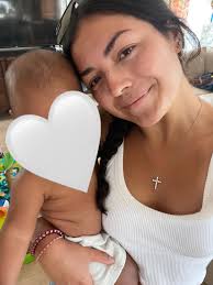 Hello everyone! My name is Sam, I am 22 years old and I just graduated last  week with my Bachelor's in early childhood and childhood education. I am  living in the Hideout