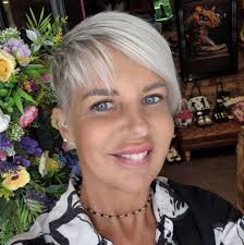 Hi. Is anyone able to talk to Fred's Threads? Is she OK? I've had a gift in  for 3 months for my new grandson to get repaired and he's now almost 3