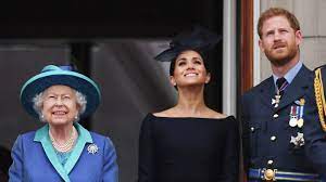 Harry, el nieto 'protegido' de la reina Isabel II, llora su adiós