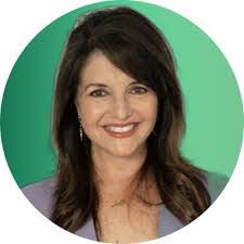 Haley Dwyer's Instagram, Twitter & Facebook