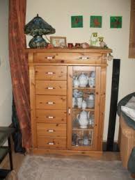 Wunderschoner Kiefern Brotschrank Brotschrank Schrank Wolle Kaufen