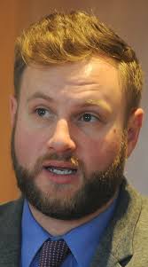 Barnstable County officials offer to facilitate shark talks