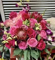 Deal of the day $35.00 buy now >. Send The Perfect Valentine S Day Floral Gift Make Someone S Week Brighter With A Gift From Flowers Around The Corner Buy Local Bowling Green