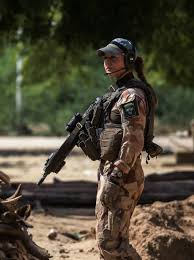 En icke officiell plats för att diskutera, fråga eller läsa nyheter om allt som berör försvarsmakten. Forsvarsmakten Army Girl Military Women Female Army Soldier