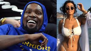 Oklahoma city thunder superstar kevin durant popped the question to his wnba girlfriend monica wright. Kevin Durant Dumps His Gf For Chris Brown S Baddie Nannie Youtube
