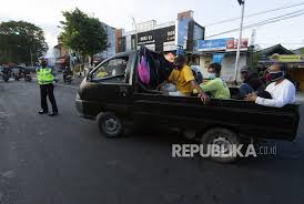 Waktu pelaksanaannya salah idul fitri pun beragam, namun kebanyakan dimulai dari pukul 06.00 wib sampai paling lama pukul 08.00 wib. Ub4przu30ouvcm
