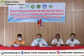 You are on page 1 of 6. Bimtek Kha Dan Sra Untuk Mewujudkan Kabupaten Layak Anak Tais Website Resmi Pemerintah Kabupaten Seluma