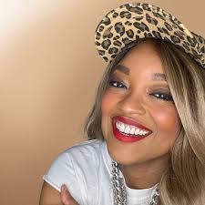 Nikki Nicole's Instagram, Twitter & Facebook