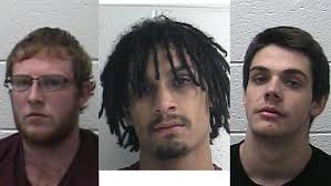 3 teens charged after overnight cell phone robbery