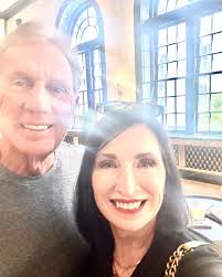 Wow I haven't seen my cousin in years !!! Larry Craighead from Plano Texas  was in Nashville for a few days and we got to catch up. Laughed about that  we shouldn't