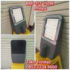 Harga lampu pju led 90 watt philips lampu pju solarcell two in one 30watt | pju tenaga surya 30watt termurah lampu penerangan jalan umum tenaga surya (pjuts) adalah cara lain yg murah & irit buat dipakai menjadi asal listrik pju lantaran memakai asal tenaga perdeo & tidak terbatas berdasarkan alam yaitu tenaga matahari. Jual Lampu Jalan Pju Led Brp 371 150w Philips Toko Jaya Berkat Utama Jakarta Indotrading