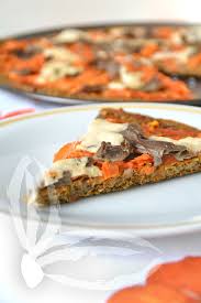 Pizzę na wynos dostaniecie już pokrojoną, ale ja polecam jednak wizytę w lokalu. Farina Di Piselli Le Delizie Di Feli