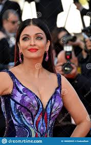 Dec 06, 2019 · this is a photo of aishwarya rai bachchan where she was on her way to an event and as you can see, she is wearing no makeup and has a very simple outlook and yet manages to look refreshingly beautiful. Aishwarya Rai Editorial Photography Image Of Famous 166809832