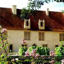Fresh flowers are essential to the french country look. What Is French Country Architecture