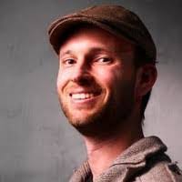 Peter Licari's Instagram, Twitter & Facebook