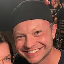 Amy Babb's Instagram, Twitter & Facebook