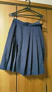 極上の制服スカート : サテン・シルク衣装フェチのブログ