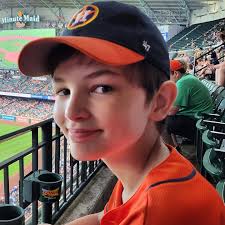 American Idol finalist John Foster held back tears while performing at the  Opry