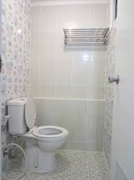 Check spelling or type a new query. 23 Kamar Mandi Ukuran Mungil Minimalis Yang Keren
