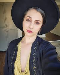 I don't have any shows this weekend but I made myself look cute so ok