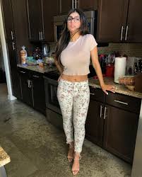 Pin On Mia Khalifa