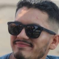 90+ "Derick" profiles