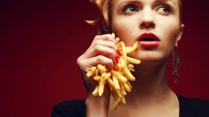 دولة ليبيا)، هي دولة عربية تقع في شمال أفريقيا يحدها البحر المتوسط من الشمال، ومصر شرقا والسودان إلى الجنوب الشرقي وتشاد والنيجر في الجنوب، والجزائر، وتونس إلى الغرب. ÙÙŠ Ø¨Ù„Ø¬ÙŠÙƒØ§ Ø§Ù„Ø¨Ø·Ø§Ø·Ø³ Ø§Ù„Ù…Ù‚Ù„ÙŠØ© ØªØ±Ø§Ø« Ø­Ø¶Ø§Ø±ÙŠ