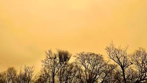 Ciel orange nuit paysage nature crépuscule nuages soirée lumière. Y Rl4krkduvgnm