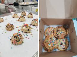 Learn how to make beautiful, delicious, cookies at home. Cookie Baking Class At DÅ Carly
