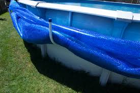 While the benefits of solar pool covers are numerous, the downside is that the covers can be cumbersome to use. Sun2solar Solar Pocket Cover Holder Poolsupplies Com